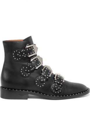 Givenchy - Givenchy Elegant studded leather ankle boots