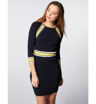 Robe maille ajustée bandes fantaisie