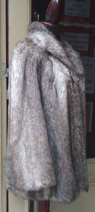 Manteau de fourrure de loup argent Faux Vintage /Furly Vintage /Gray manteau Vintage / manteau d’hiver / mode manteau / Tissavel France