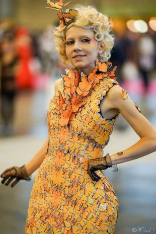 AnyShapeNecklaces - Effie Trinket papillon robe costume Hunger Games de ...