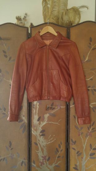 VENTE !! 90 s tan veste en cuir court style de Beau Geste maroquinerie