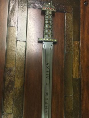 Vikings   épée de rois Ragnar Lothbrok