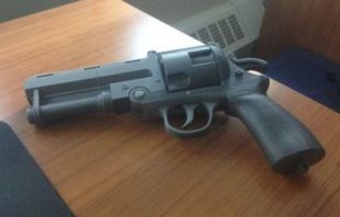 HellBoy le bon Samaritain pistolet réplique Prop modèle 3D imprimé NY, USA