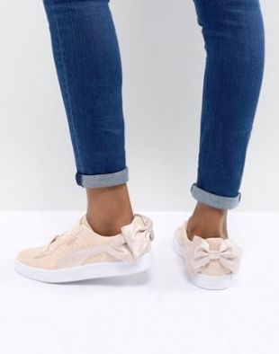 Puma Suede Bow Valentines Sneakers In Pink