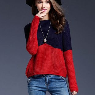 Pull à manches longues rouge et bleu