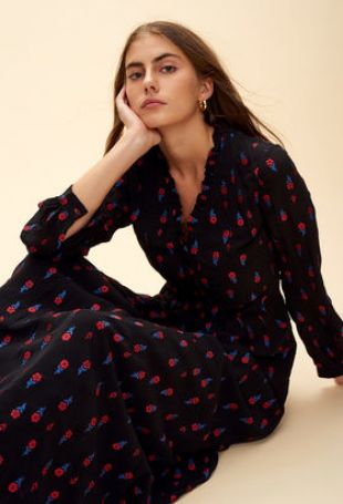 Robe longue à fleurs brodées