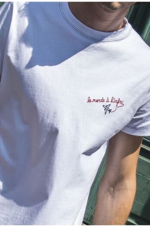 Tee shirt le monde à l'infini