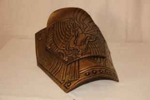 Loki pauldron
