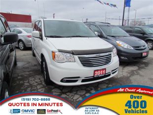 Chrysler Town & Country Touring