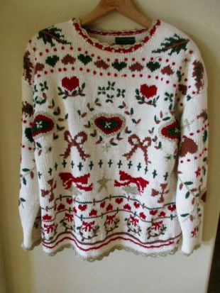 Vintage des années 90 tricoté à la main de laine rouge coeurs, vert coeurs, épaulettes, Noël, grand