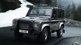 LAND ROVER	DEFENDER
