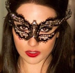 Venetian Mardi Gras Masquerade Mask worn by Elena Gilbert (Nina Dobrev) in  The Vampire Diaries