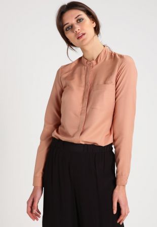 chemise café au lait