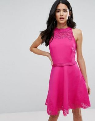 robe patineuse rose