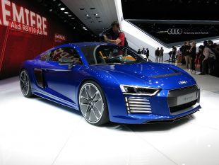 Audi - AUDI R8