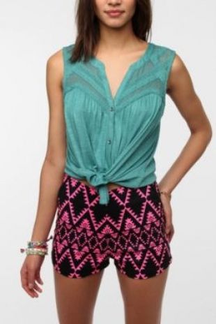 Ecote Layers Of Lace Tank Top