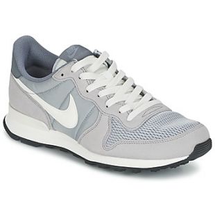 Nike Internationalist