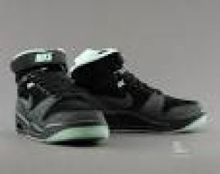 Nike Air Revolution Premium QS
