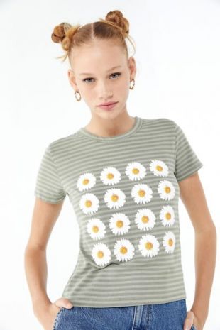 Truly Madly Deeply Daisy Tee