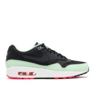 air max 1 yeezy fb