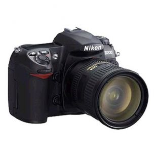 Nikon SLR Digital Camera D200 + AF-S DX 18-70mm