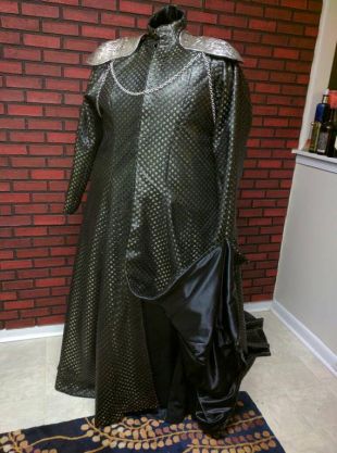 Cersei Lannister inspiration robe de couronnement, saison 6, Cersei manteau en simili cuir noir avec épaulettes, costume de Game of Thrones avec Couronne
