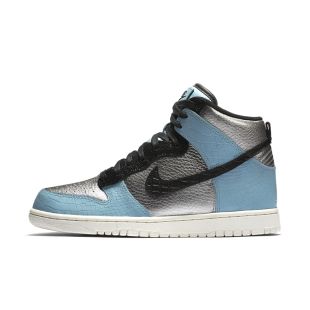 NIKE DUNK HIGH