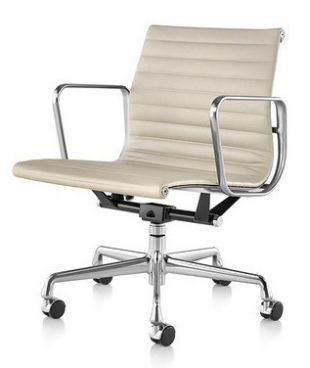 Eames Aluminum Group Management Chair