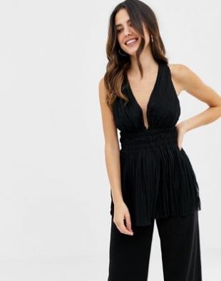 ASOS DESIGN   Top plissé à décolleté plongeant et bretelles croisées au dos | ASOS