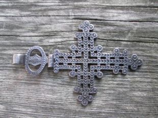 Les effet de filigrane Pendentif Croix articulée en argent 925 Vintage 2 1/2 pouce par 1 1/2 pouce de large gravé design 8 grammes Christian copte
