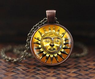 Dim pendentif, style Antique médiéval soleil collier, pendentif ethnique en soleil, soleil, collier, soleil visage, bijou de soleil, collier bohème, soleil vintage