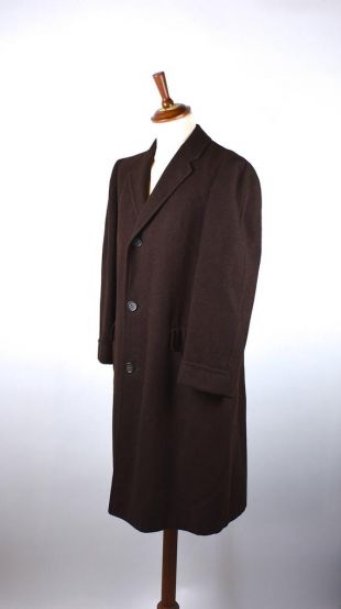 Manteau de laine de Lama par Lama brume, brume de Lama dessiné par Varsity ville vêtements