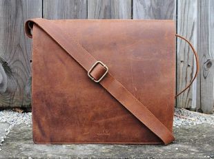 Hides Full Grain Leather Messenger Bag