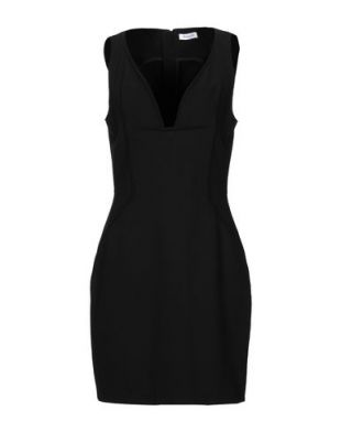 Robe noire Modèle fourreau