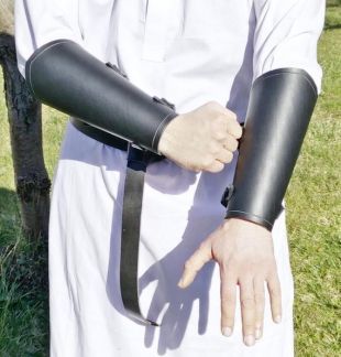 Paire de Bracelets cuir médiéval buckle, brun ou noir