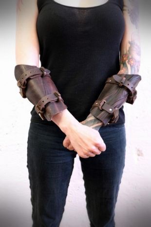 Brassards de bras en cuir/steampunk brun