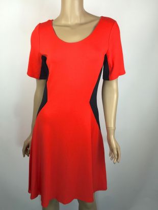 robe rouge taille M