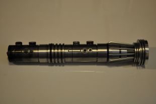 Master Replicas Custom Darth Maul Battle Damaged