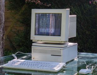 Apple Macintosh IICX + Macintosh 14" Color Dispaly- 1989