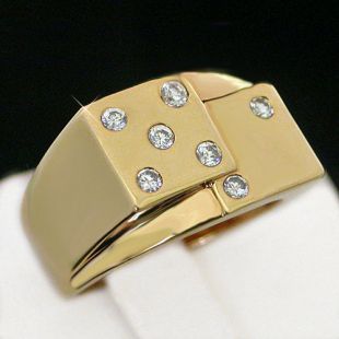 Bague en forme de dés
