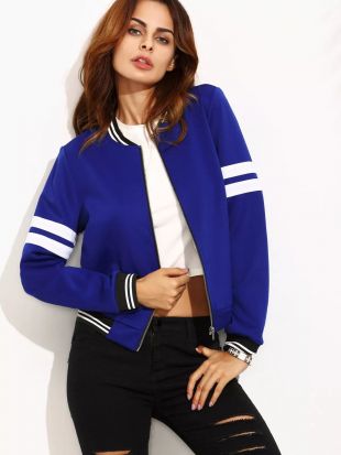 Blouson bleu zippé avec rayures