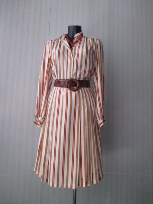80s Nazareno Gabrielli striped  silk skirt outfit/Pleated skirt/Loose blouse/Size 6/Completo a righe Nazareno Gabrielli anni80.Seta.Tg.40 42