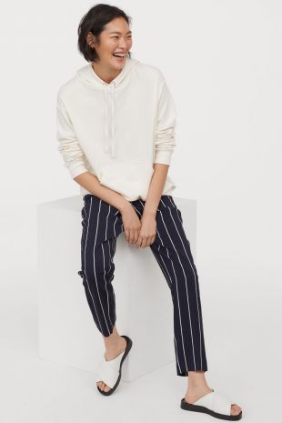 H&M Pantalon à taille élastique en Bleu foncé/blanc/rayé
