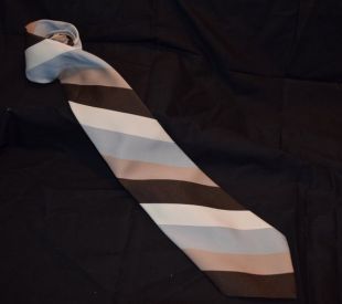 Vintage De Carlo Standard de brun, gris, Tan et l’Excellence Ivoire Polyester rayé col cravate