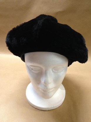 Chapeau Vintage de Style Tam noir fausse fourrure par Halle Sue NY Union faite