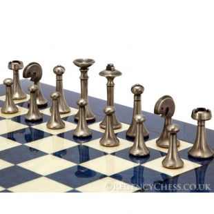 Jeu d’échecs de Metropolis bleu (y compris la planche)
