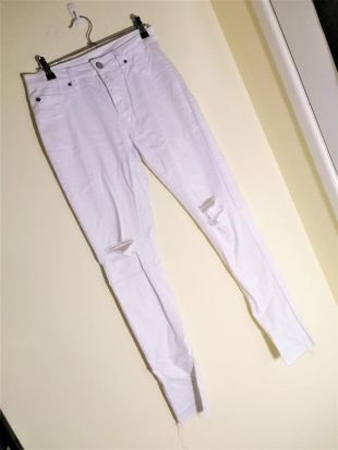 White Skinny Jeans w/ Ripped Knees (AU 8)