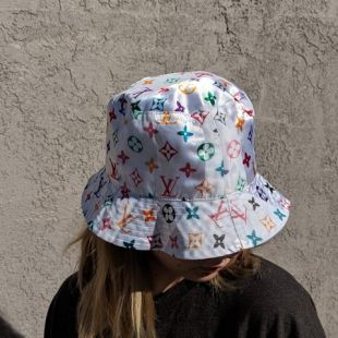 Louis Vuitton Bucket hat worn by Billie Eillish on her instagram account @ billieeilish