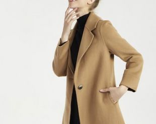 manteau Camel, manteau long en laine, manteau d’hiver marron, womens manteaux tan minimaliste dans lapple col, veste d’inspiration vintage, vêtements d’hiver