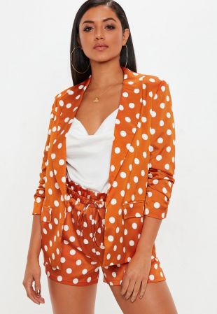 Missguided - Missguided Blazer orange à pois manches froncées